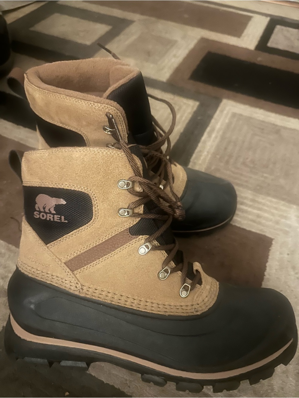 Sorel Men's Tan and Black Lace-Up Waterproof Boots size 10